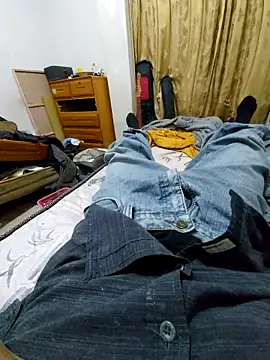 Snapshot of luislimafuego chatting on October 26, 7:36 am luislimafuego online show from October 26, 7:36 am