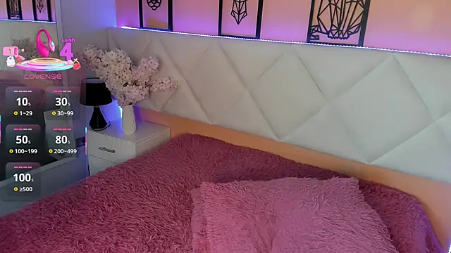 Snapshot of veronica_hill_ chatting on November 10, 3:05 am veronica hill online show from November 10, 3:05 am