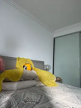 louiseberkeley online show from June 24, 4:22 am