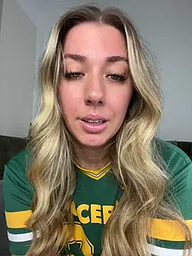 louiseberkeley online show from July 15, 3:34 am