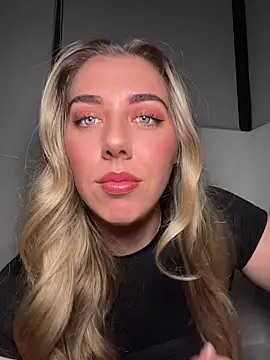 louiseberkeley online show from July 26, 9:27 am