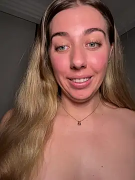 louiseberkeley online show from July 29, 12:58 pm
