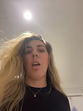 louiseberkeley online show from August 4, 1:25 pm