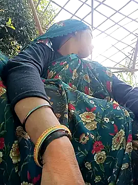 Snapshot of Sonam_pandeyji chatting on November 16, 7:47 am Sonam pandeyji online show from November 16, 7:47 am