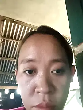 Snapshot of Alluring_sassy4u chatting on September 18, 7:10 am Alluring sassy4u online show from September 18, 7:10 am