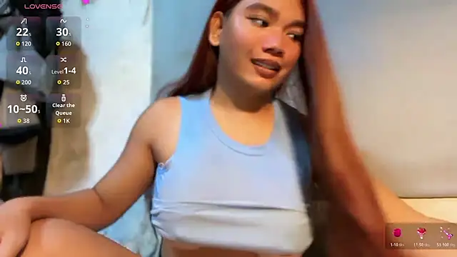 Snapshot of slutty_piinkie chatting on June 25, 1:05 am slutty piinkie online show from June 25, 1:05 am