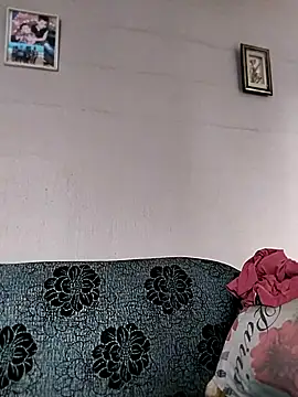 Snapshot of mileesha chatting on December 4, 8:45 am mileesha online show from December 4, 8:45 am