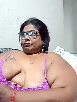 Snapshot of mileesha chatting on December 14, 6:56 pm mileesha online show from December 14, 6:56 pm