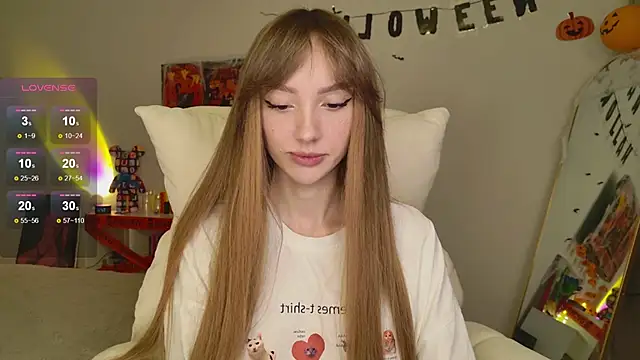 Snapshot of Lunainnk chatting on November 2, 11:29 pm Lunainnk online show from November 2, 11:29 pm