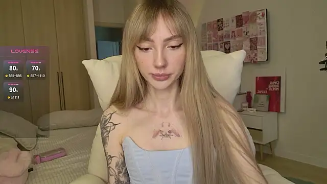 Snapshot of Lunainnk chatting on February 5, 4:50 am Lunainnk online show from February 5, 4:50 am