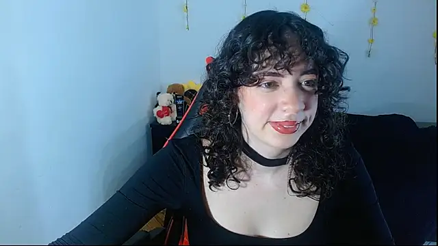 Snapshot of sajecrismaa chatting on May 21, 8:05 pm sajecrismaa online show from May 21, 8:05 pm