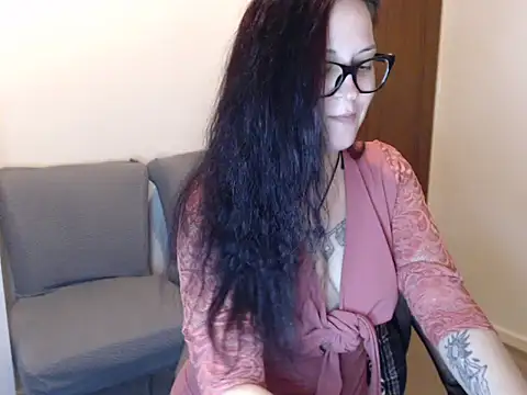 Snapshot of Erotickaa chatting on September 13, 7:24 pm Erotickaa online show from September 13, 7:24 pm