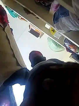 Snapshot of Tamilpayan09876 chatting on December 21, 9:44 pm Tamilpayan09876 online show from December 21, 9:44 pm