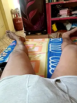 Snapshot of Tamilpayan09876 chatting on February 17, 4:53 am Tamilpayan09876 online show from February 17, 4:53 am