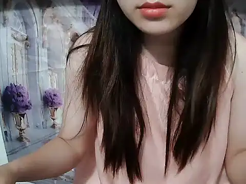 Snapshot of Linda-24 chatting on November 9, 6:55 am Linda-24 online show from November 9, 6:55 am