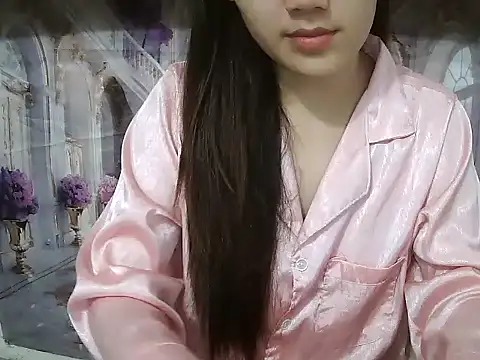 Snapshot of Linda-24 chatting on November 29, 1:25 pm Linda-24 online show from November 29, 1:25 pm