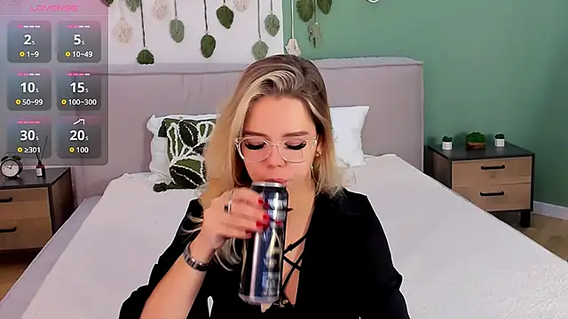 PrincessSlay online show from October 3, 5:37 am