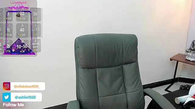 MiaVillalobos online show from October 22, 11:43 am