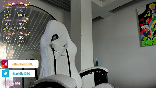Snapshot of MiaVillalobos chatting on July 8, 4:44 pm MiaVillalobos online show from July 8, 4:44 pm