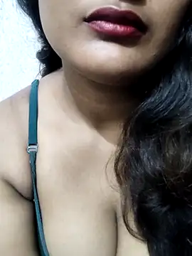 Snapshot of Cute_pinkii chatting on November 2, 1:46 pm Cute pinkii online show from November 2, 1:46 pm