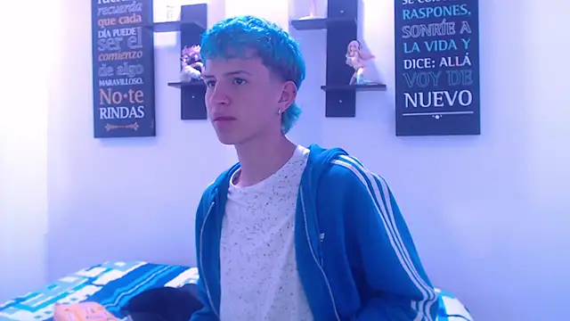 Snapshot of iam_lukas__ chatting on September 27, 1:21 am iam lukas online show from September 27, 1:21 am