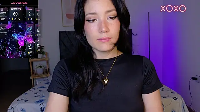 Eliih 01 online show from October 15, 2:33 am