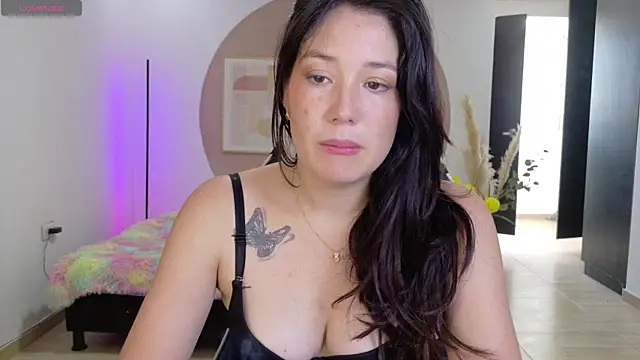 Eliih 01 online show from June 10, 6:07 pm