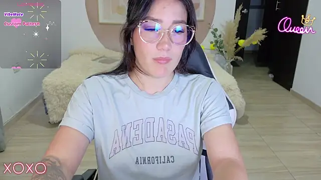 Eliih 01 online show from July 31, 12:32 am