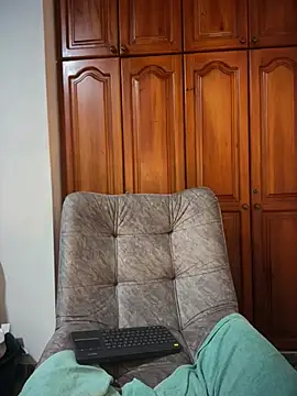 Snapshot of KaditaNavarro chatting on July 4, 12:06 am KaditaNavarro online show from July 4, 12:06 am