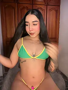 Snapshot of KaditaNavarro chatting on July 24, 12:08 am KaditaNavarro online show from July 24, 12:08 am