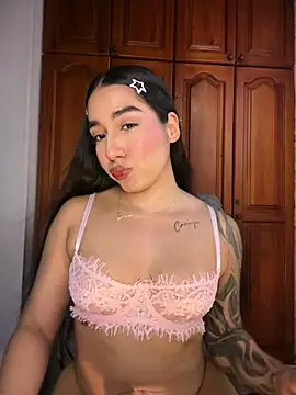 Snapshot of KaditaNavarro chatting on July 28, 10:20 pm KaditaNavarro online show from July 28, 10:20 pm