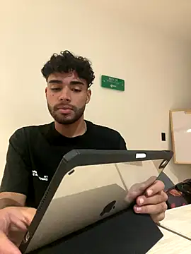 RaphaelDufort online show from October 30, 9:48 pm