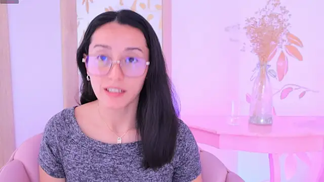 Ginevra esposito online show from September 26, 1:04 pm