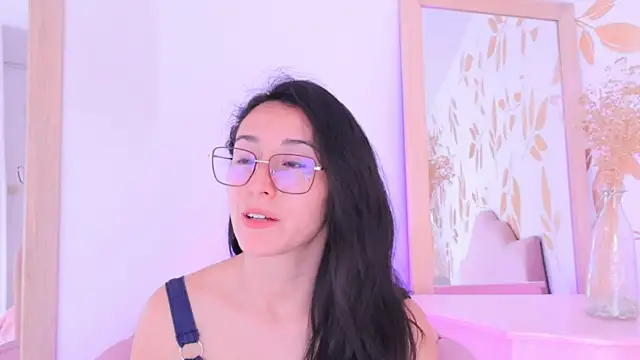 Ginevra esposito online show from November 25, 1:11 pm