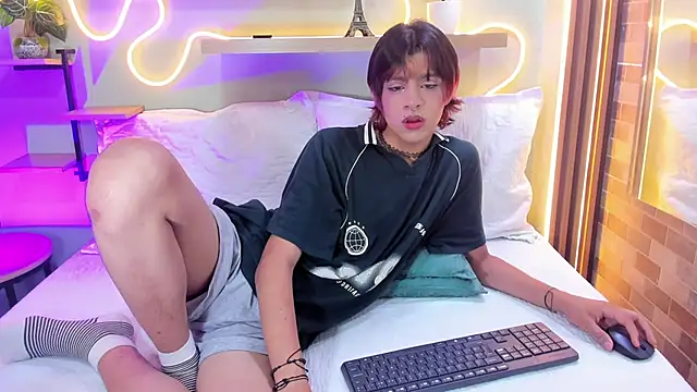 Snapshot of Dan_Copers chatting on October 17, 2:08 pm Dan Copers online show from October 17, 2:08 pm