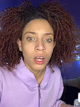 Snapshot of ValentinaStorm1 chatting on November 8, 11:10 am ValentinaStorm1 online show from November 8, 11:10 am