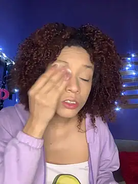 Snapshot of ValentinaStorm1 chatting on November 13, 11:31 am ValentinaStorm1 online show from November 13, 11:31 am