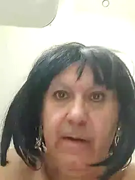 Snapshot of Emily_de_Carla chatting on June 4, 6:19 am Emily de Carla online show from June 4, 6:19 am