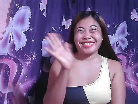 Hot Samantha4u online show from June 26, 8:35 pm