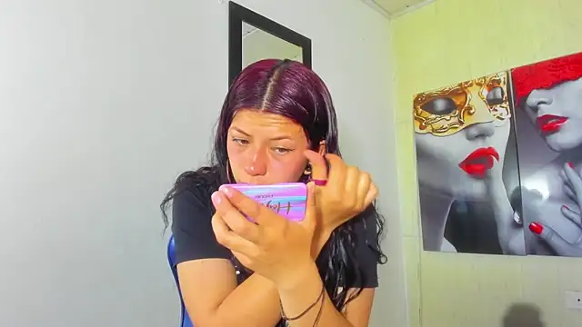 Raven Rouge  online show from November 20, 4:45 am