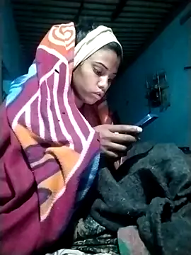 Hot-qwer online show from December 17, 10:05 pm