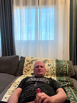 Snapshot of Attila120 chatting on December 17, 8:20 am Attila120 online show from December 17, 8:20 am