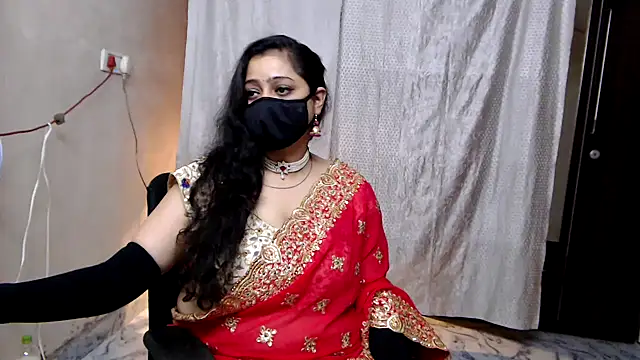 Snapshot of sexy_indianboobs chatting on June 7, 1:59 pm sexy indianboobs online show from June 7, 1:59 pm