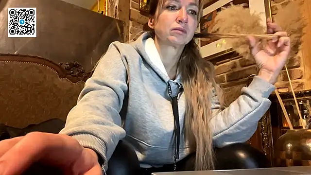 Snapshot of Lapussia chatting on November 7, 8:53 pm Lapussia online show from November 7, 8:53 pm