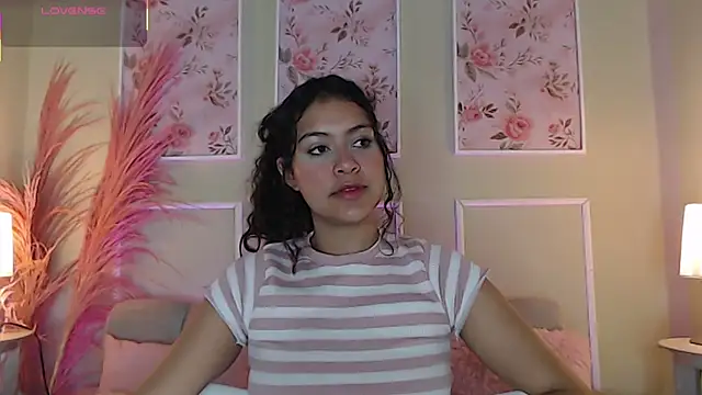 CurlyDani online show from September 9, 12:15 pm