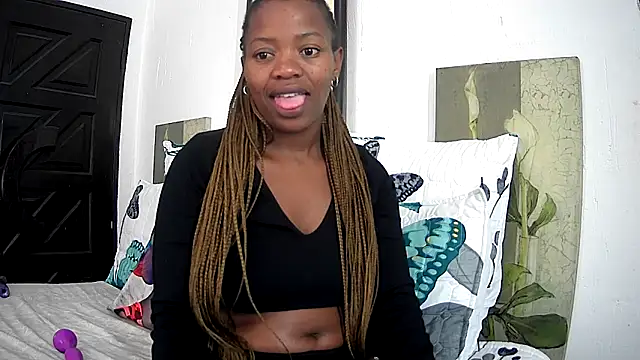 Snapshot of CandyNaynay chatting on September 30, 7:02 am CandyNaynay online show from September 30, 7:02 am