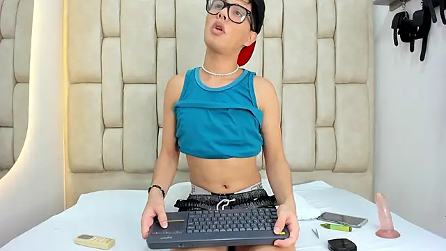 Felipe Cold online show from October 15, 2:22 am