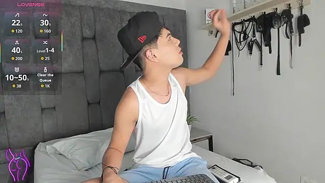 Felipe Cold online show from February 24, 3:37 am