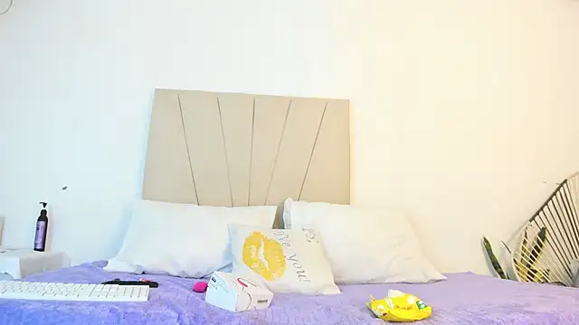 Snapshot of _Miaa_khalifa_ chatting on October 3, 2:14 pm Miaa khalifa online show from October 3, 2:14 pm