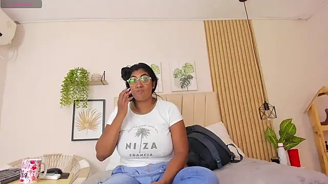  Miaa khalifa  online show from July 23, 12:14 pm